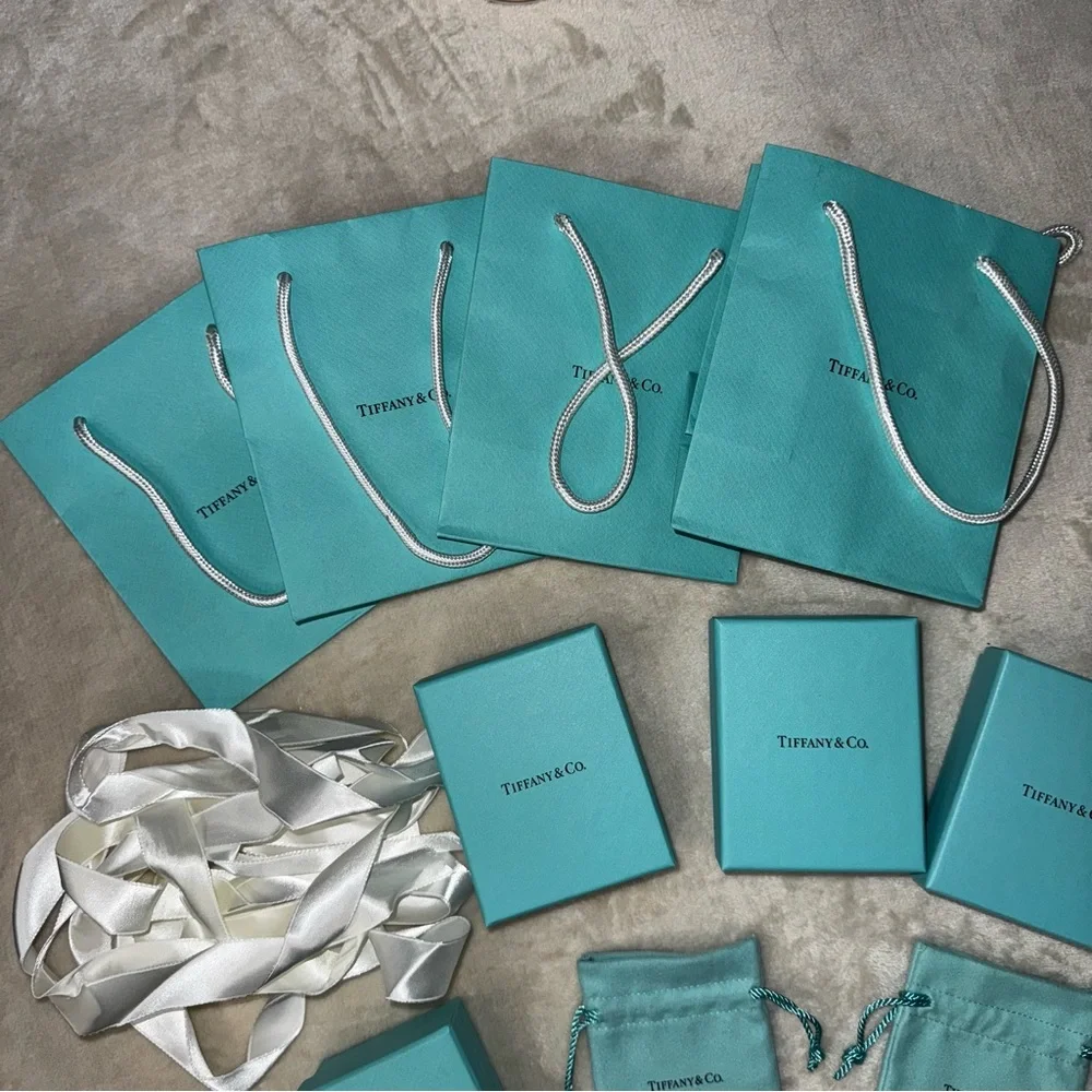 Tiffany & Co. Blue Gift Set Bundle - Picture 3 of 16